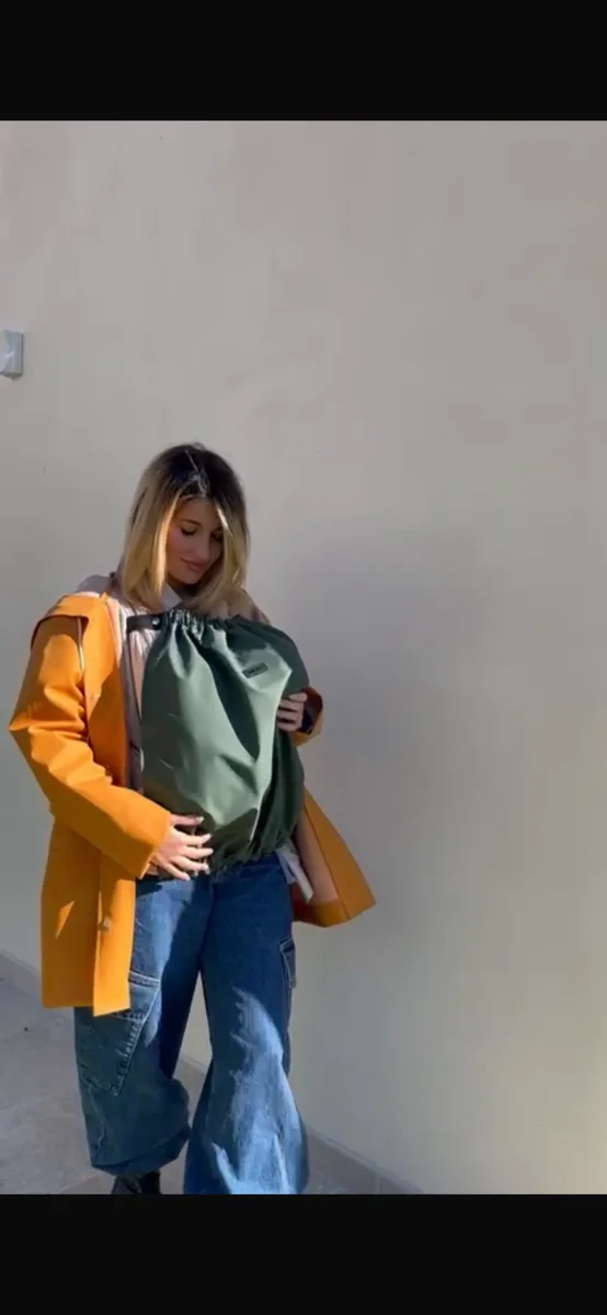 COVER Baby-Wearing - immagine 3